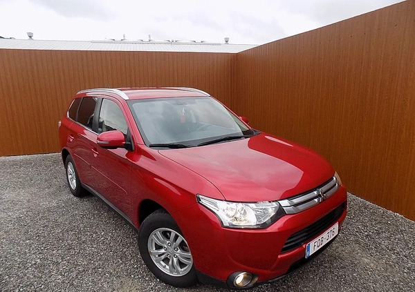 Mitsubishi Outlander cena 50900 przebieg: 134000, rok produkcji 2015 z Radzyń Podlaski małe 352